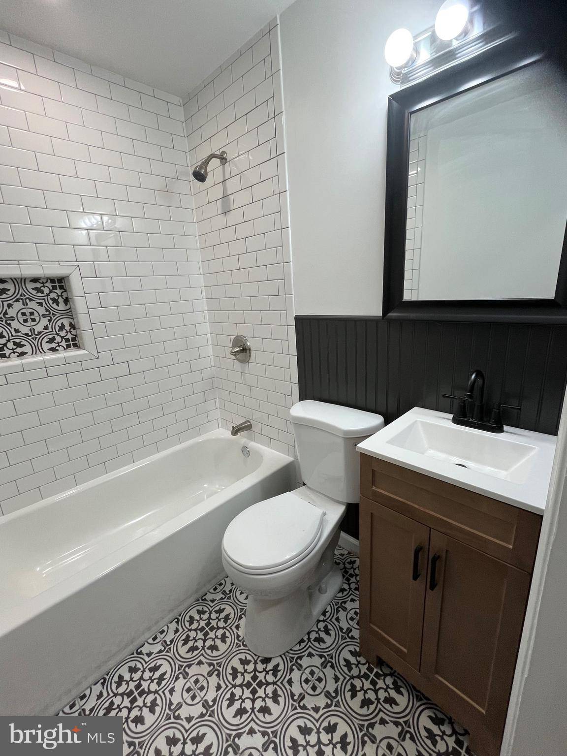 Philadelphia, PA 19131,5320 KERSHAW ST #1ST FL