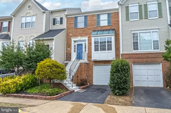 6914 KERRYWOOD CIR., Centreville, VA 20121