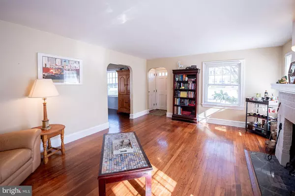 Salisbury, MD 21804,1033 E MAIN ST