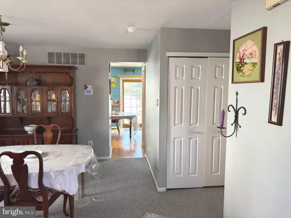 Newtown, PA 18940,11 VIOLET LN
