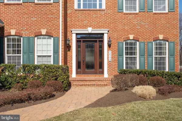 Ashburn, VA 20148,42758 FOREST CREST CT