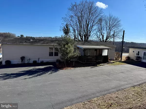 Pine Grove, PA 17963,835 DETURKSVILLE RD