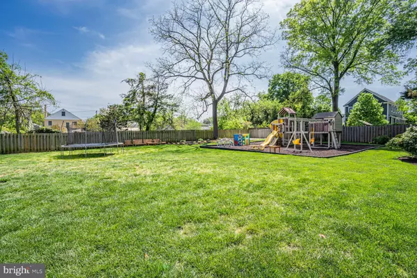 Arlington, VA 22205,856 N HARRISON ST