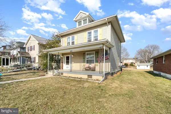 Palmyra, PA 17078,608 N CHESTNUT ST