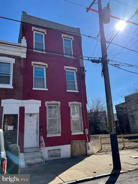 2827 N HOWARD ST, Philadelphia, PA 19133