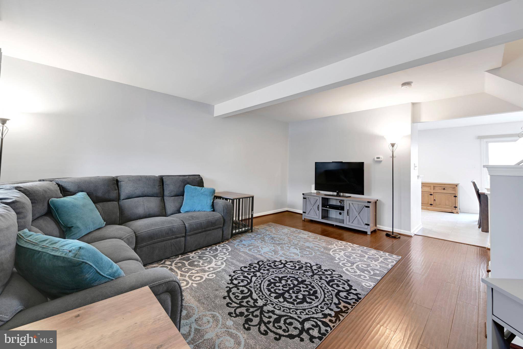 Hanover, PA 17331,737 BLOSSOM DR