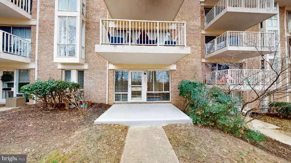 2607 REDCOAT DR #251, Alexandria, VA 22303