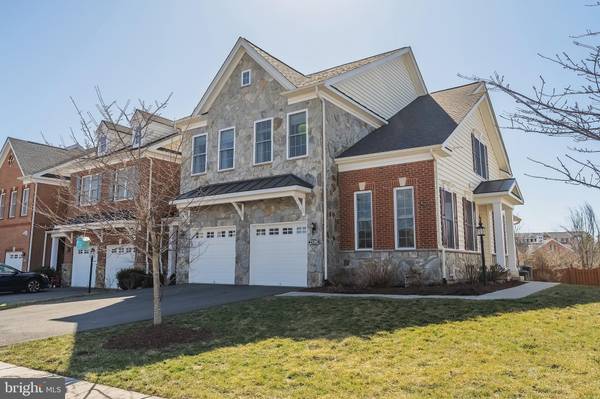 23385 LONGOLLEN WOODS TER, Ashburn, VA 20148