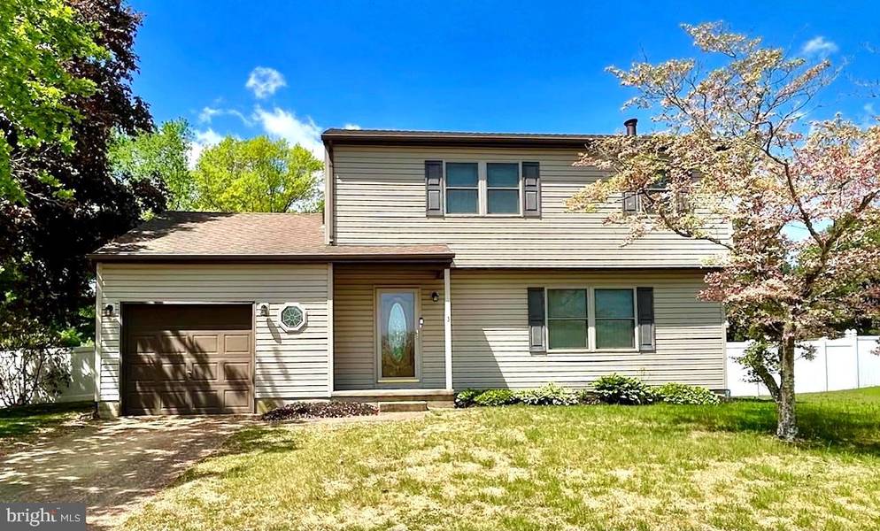 3 MIDILI DR, Waterford Works, NJ 08089