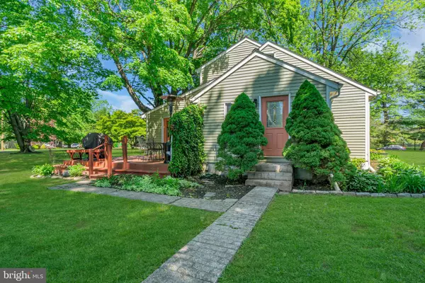 Washington Crossing, PA 18977,1021 SWAYZE AVE