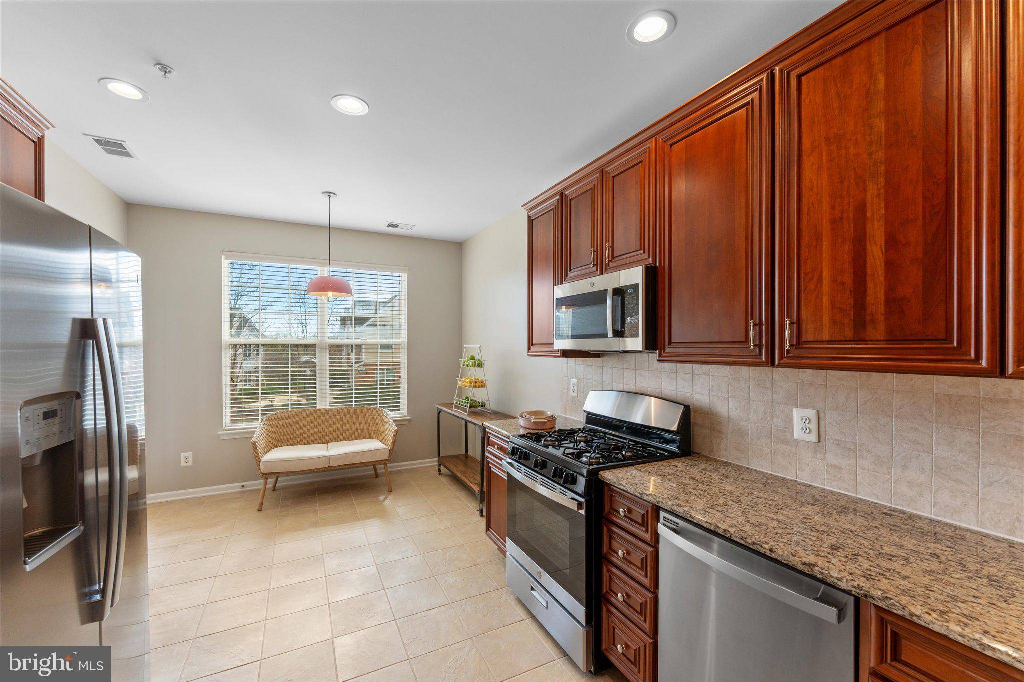 43840 HICKORY CORNER TER #112, Ashburn, VA 20147