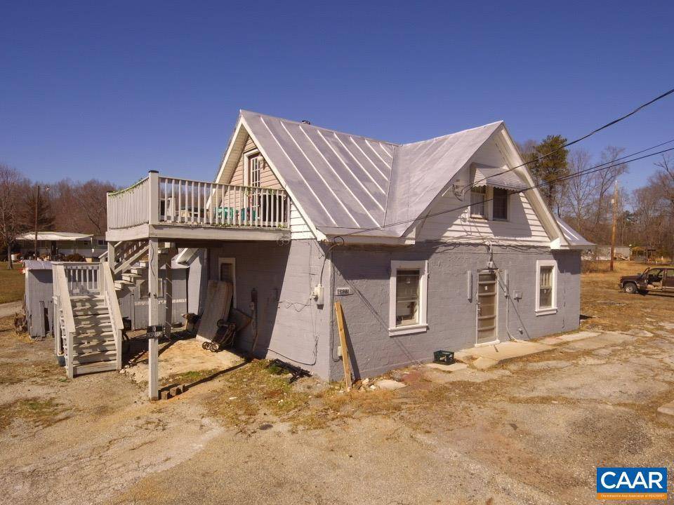 4823 PATRICK HENRY HWY, Piney River, VA 22964