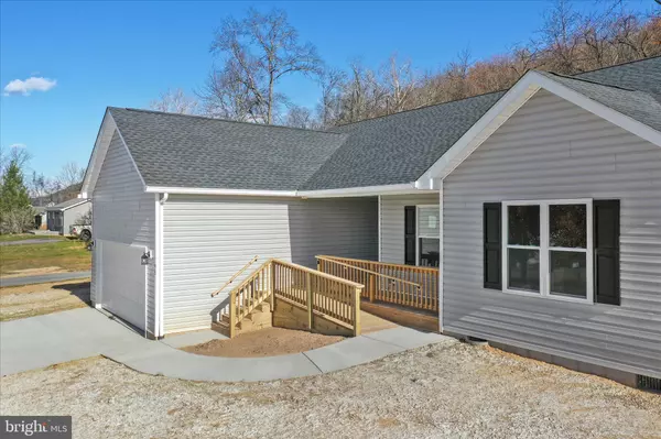 Capon Bridge, WV 26711,96 ALKIRE CT
