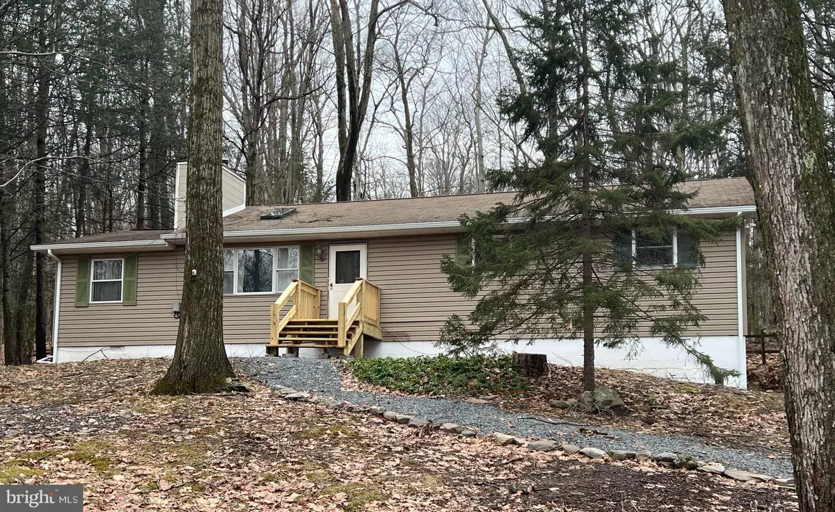 Pocono Lake, PA 18347,1553 LOCUST LN