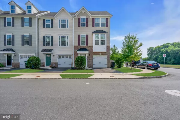 Mount Holly, NJ 08060,18 ELLA LN