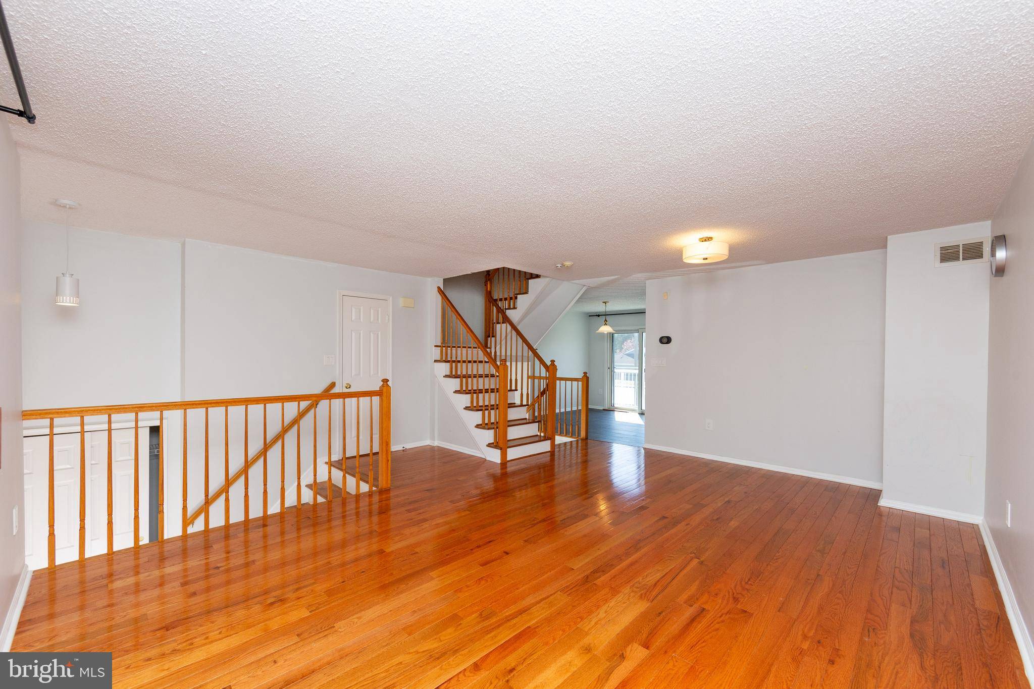 Princeton, NJ 08540,76 E SHREWSBURY PL