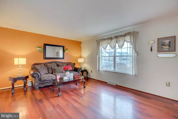 New Castle, DE 19720,18 S KATRIN CIR