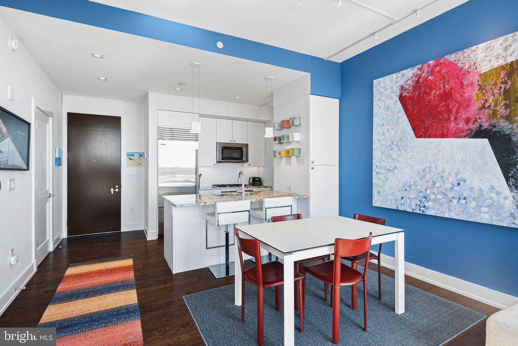 Philadelphia, PA 19103,210-20 S 25TH ST #905