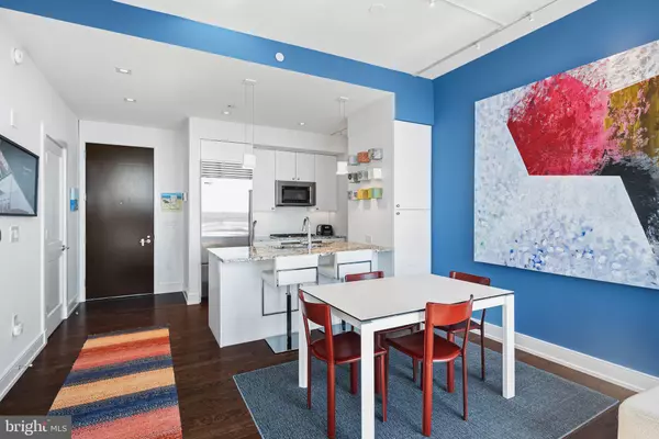 Philadelphia, PA 19103,210-20 S 25TH ST #905