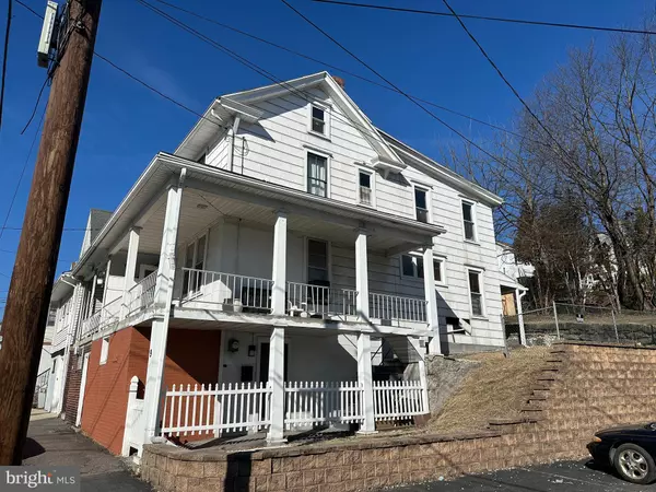 9 N GREENWOOD ST, Tamaqua, PA 18252