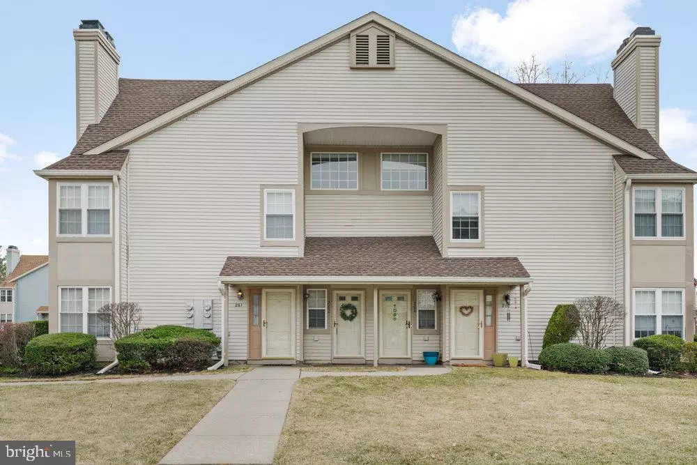 Robbinsville, NJ 08691,262 ANDOVER PL