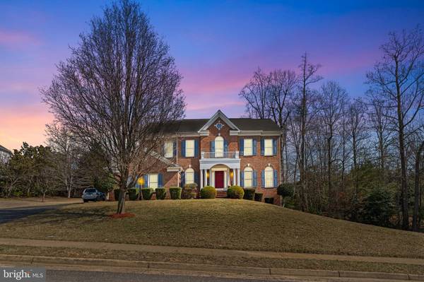 9203 FOREST GREENS DR, Lorton, VA 22079