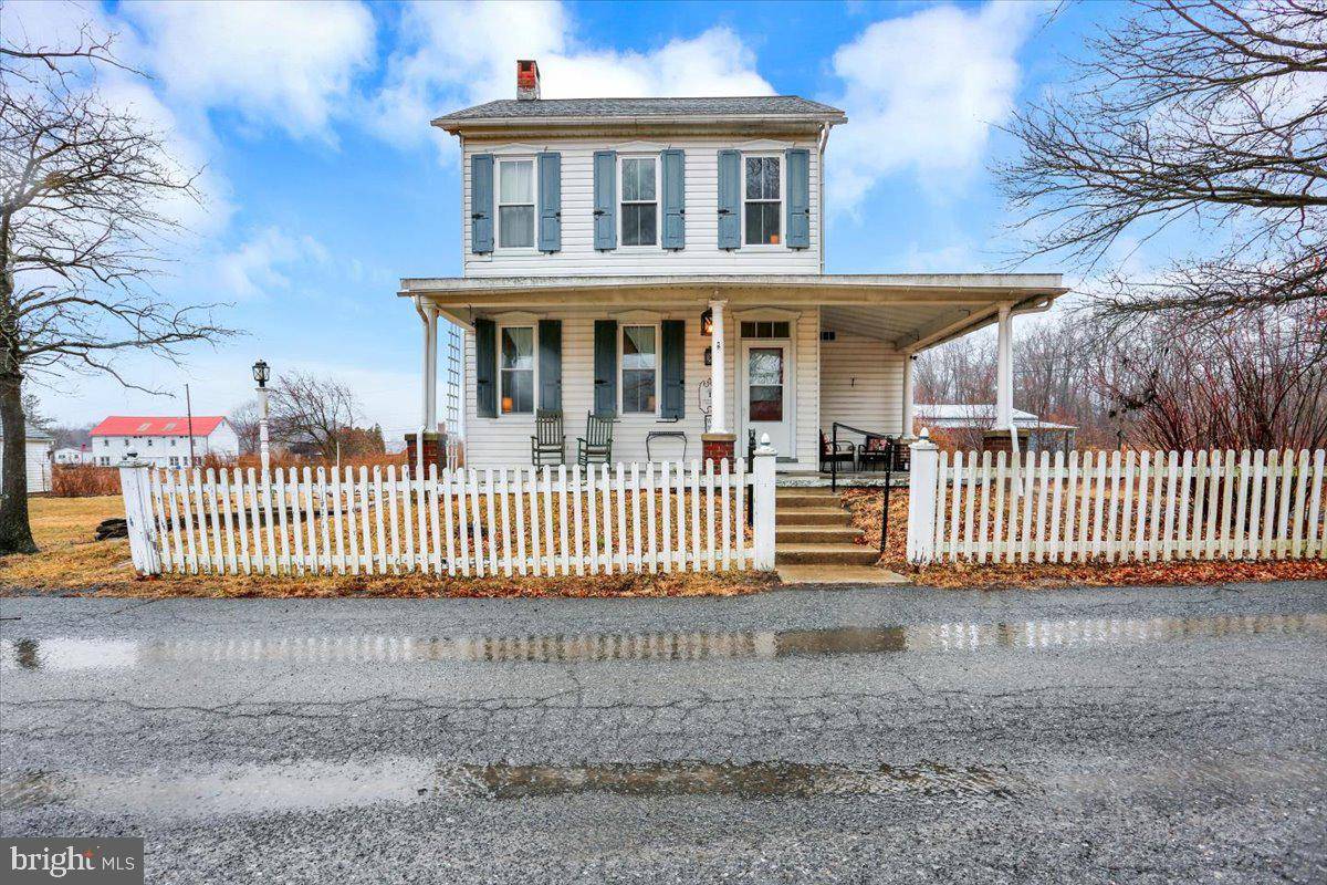 19 WALNUT ST, Shoemakersville, PA 19555