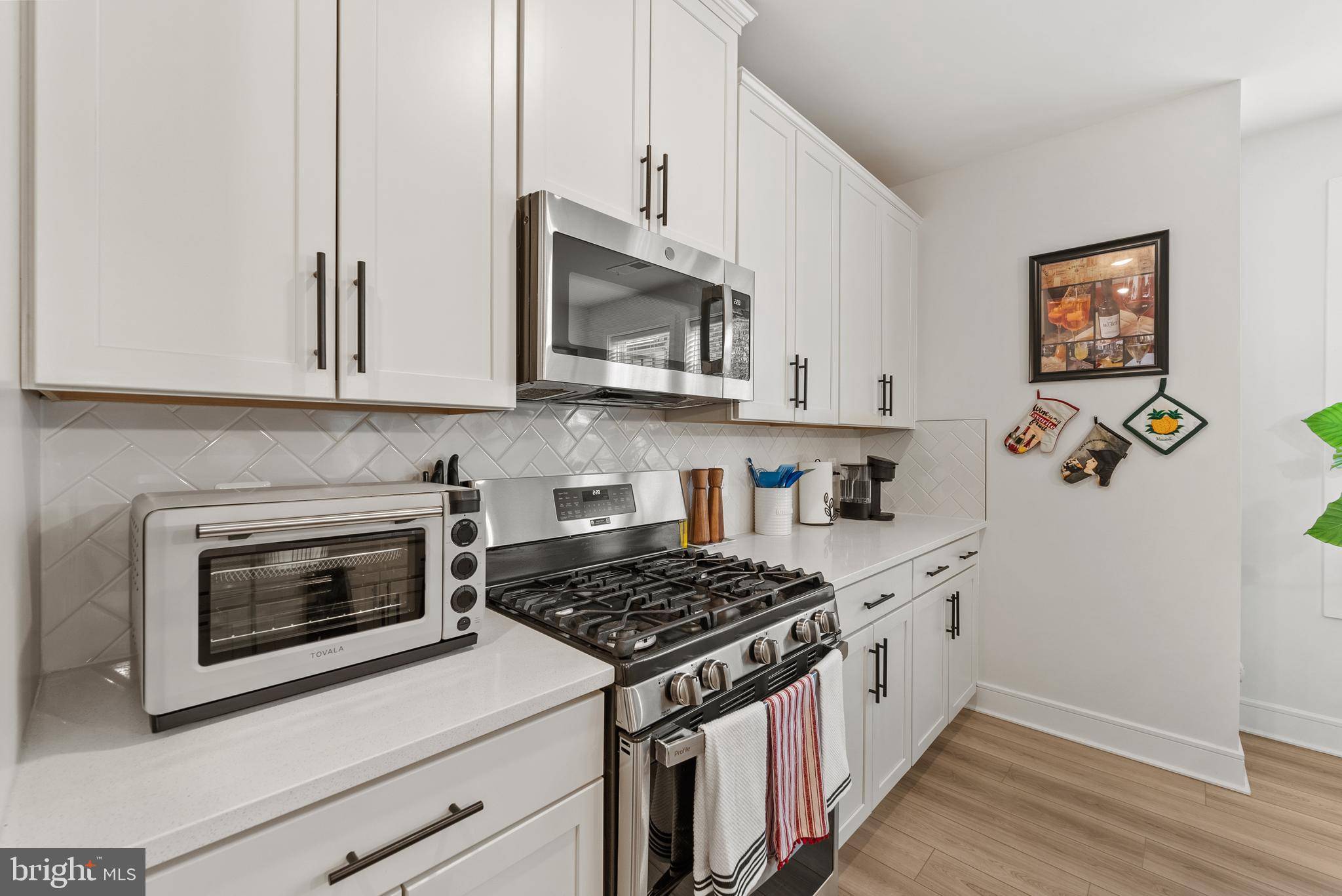 Ashburn, VA 20148,23669 GOLDEN EMBERS SQ #302