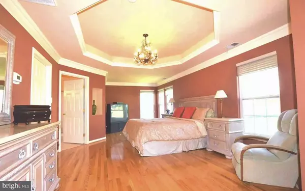 Germantown, MD 20876,19312 PLUMMER DR