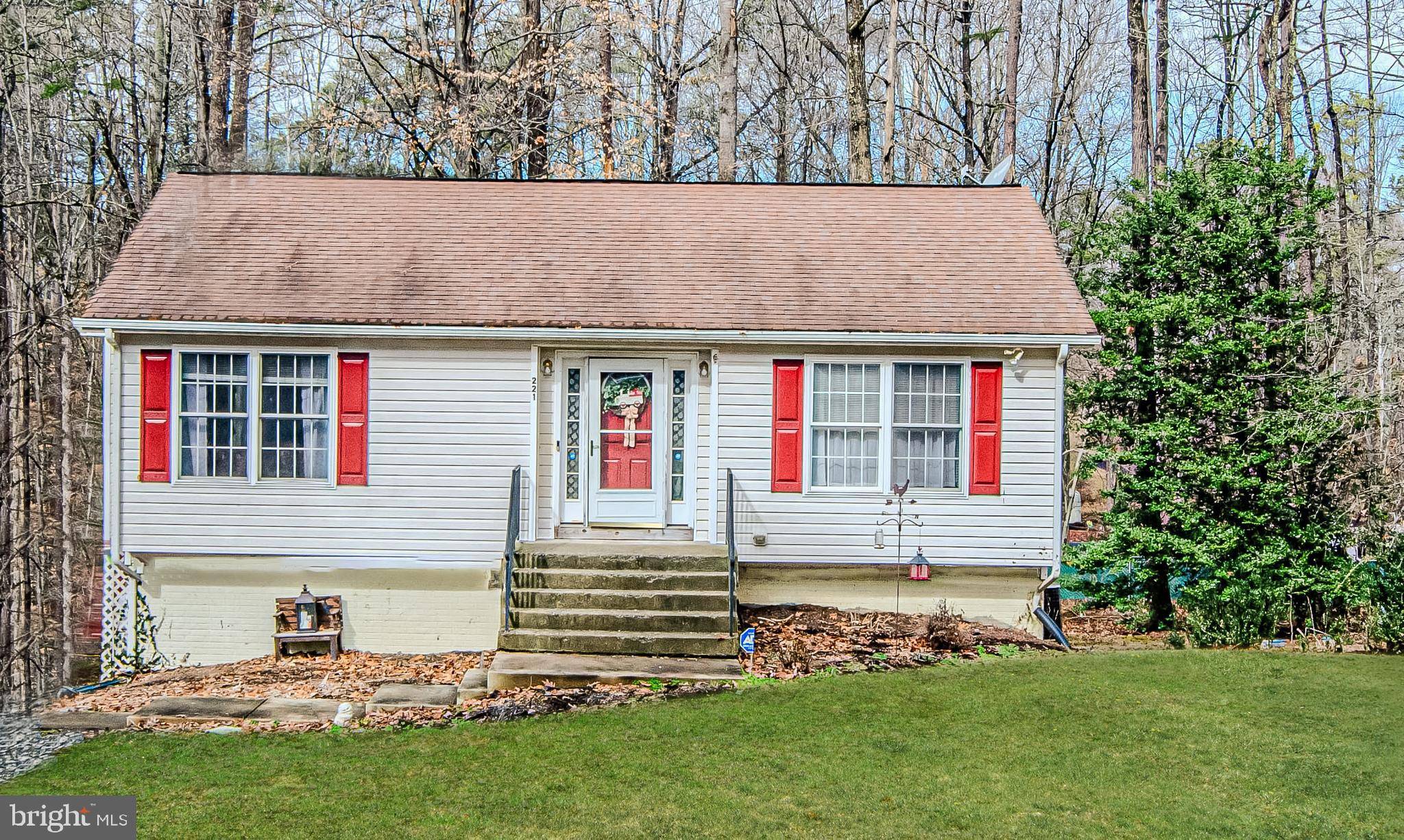 Ruther Glen, VA 22546,221 VILLAGE CT