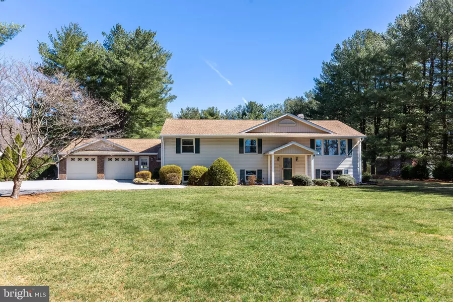 19531 MIDDLETOWN RD, Freeland, MD 21053