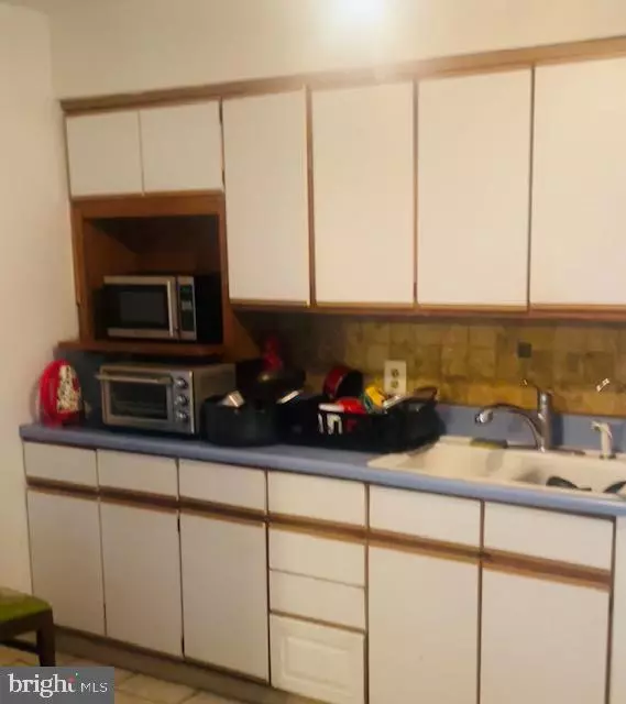Sterling, VA 20164,158 N COTTAGE RD