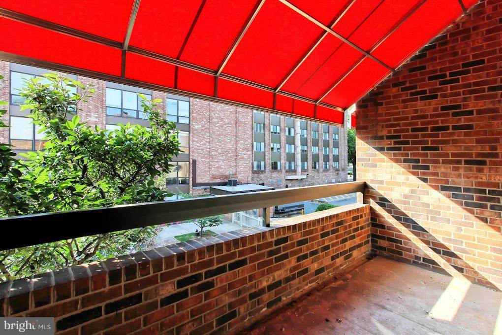 Arlington, VA 22202,1773 HAYES ST S #B