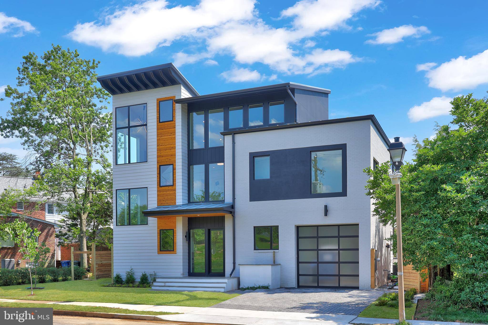 Arlington, VA 22203,4810 3RD ST N