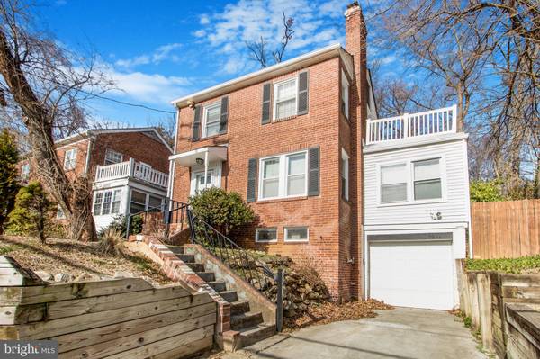 3211 S GLEBE RD S, Arlington, VA 22202