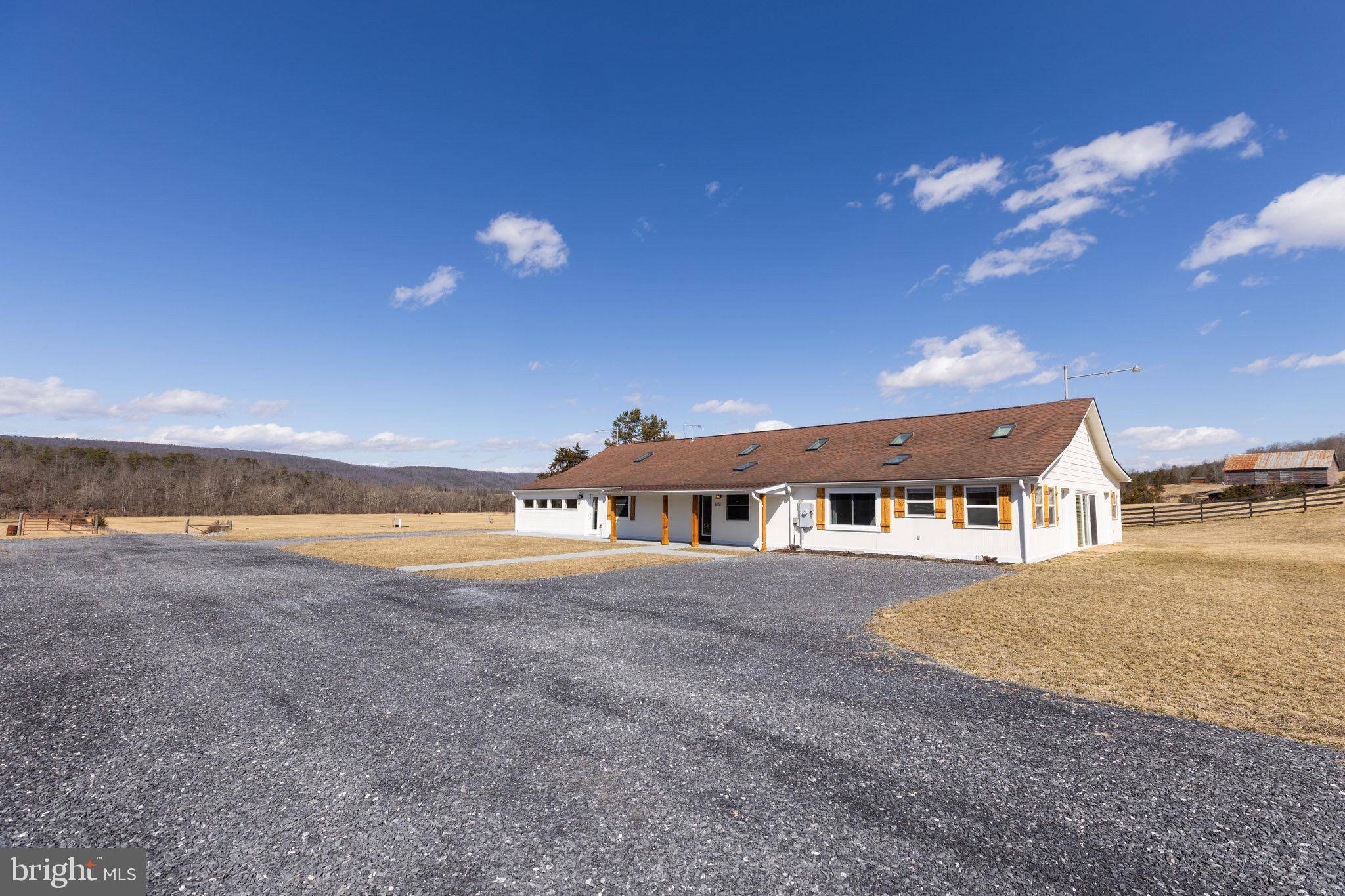 1565 SEVEN FOUNTAINS, Fort Valley, VA 22652