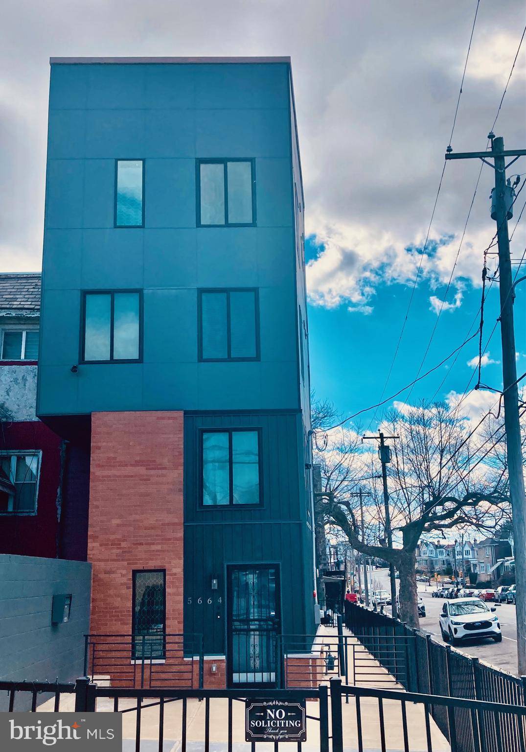 5664 GAINOR RD, Philadelphia, PA 19131