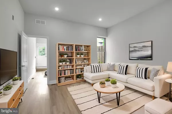 Philadelphia, PA 19143,5017 BALTIMORE AVE #101