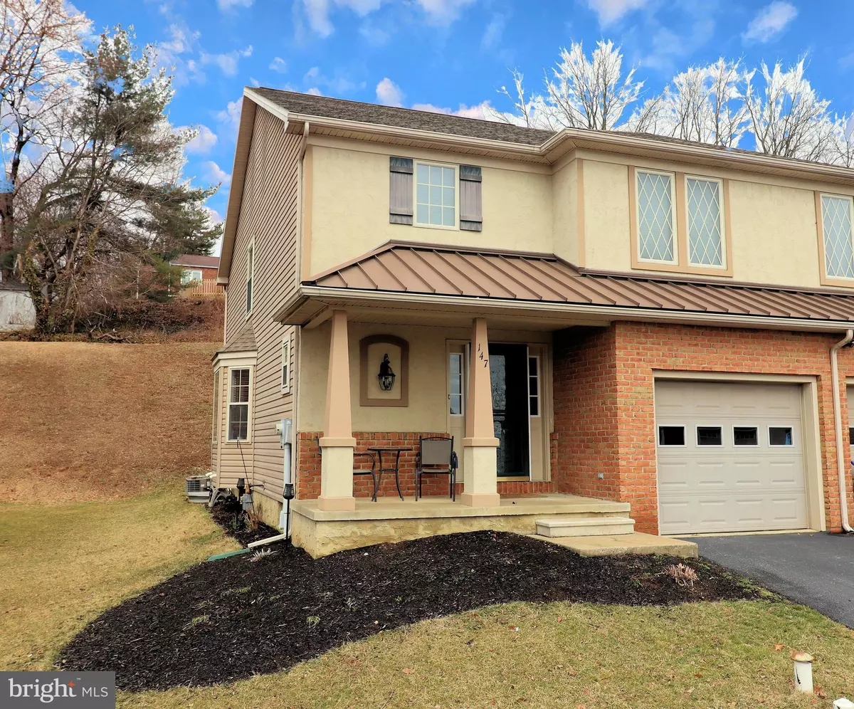 Ephrata, PA 17522,147 EAGLE DR