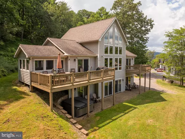 Oakland, MD 21550,139 OVERLOOK RIDGE DR