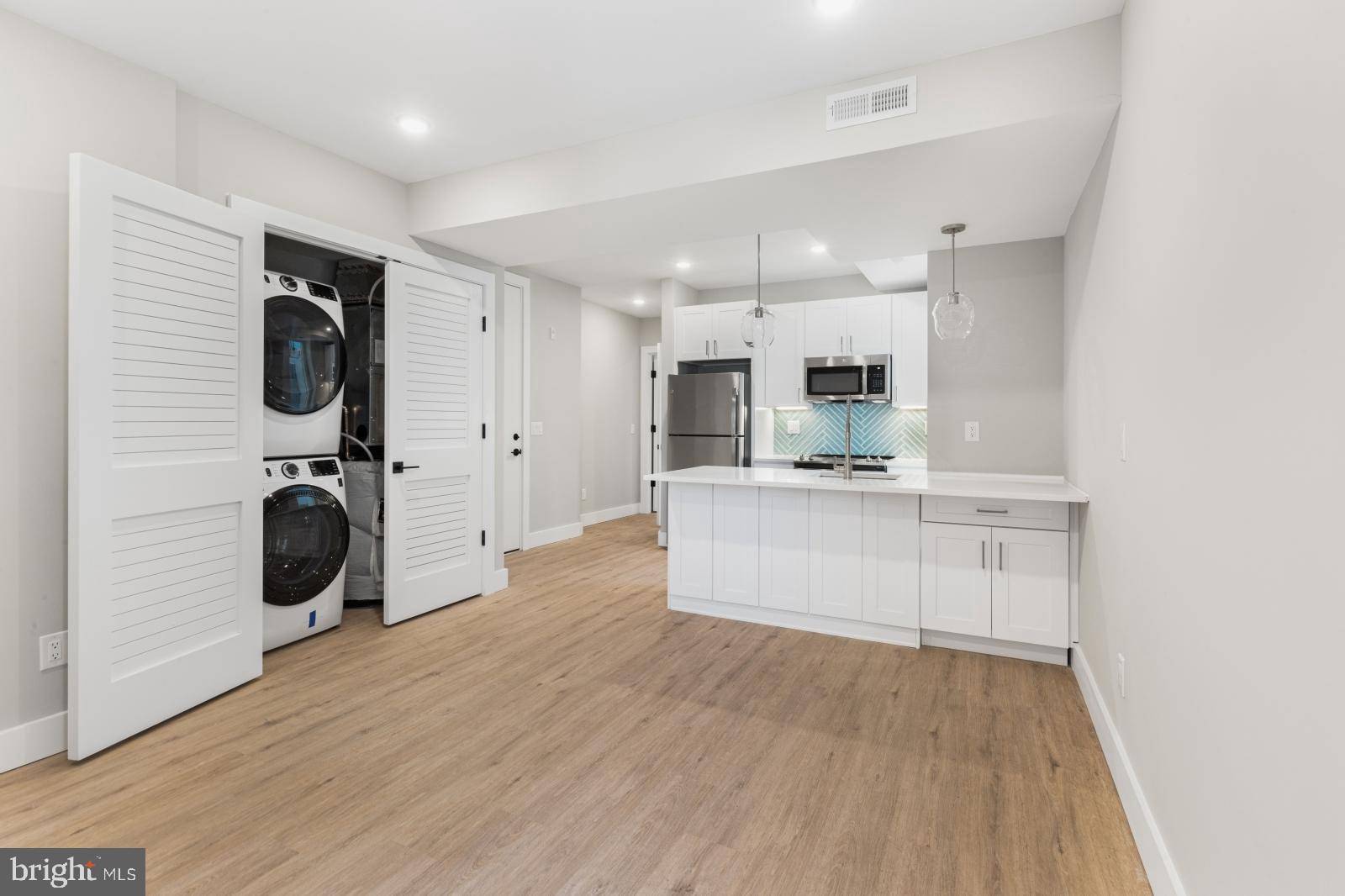 Philadelphia, PA 19125,1144 FRANKFORD AVE #402