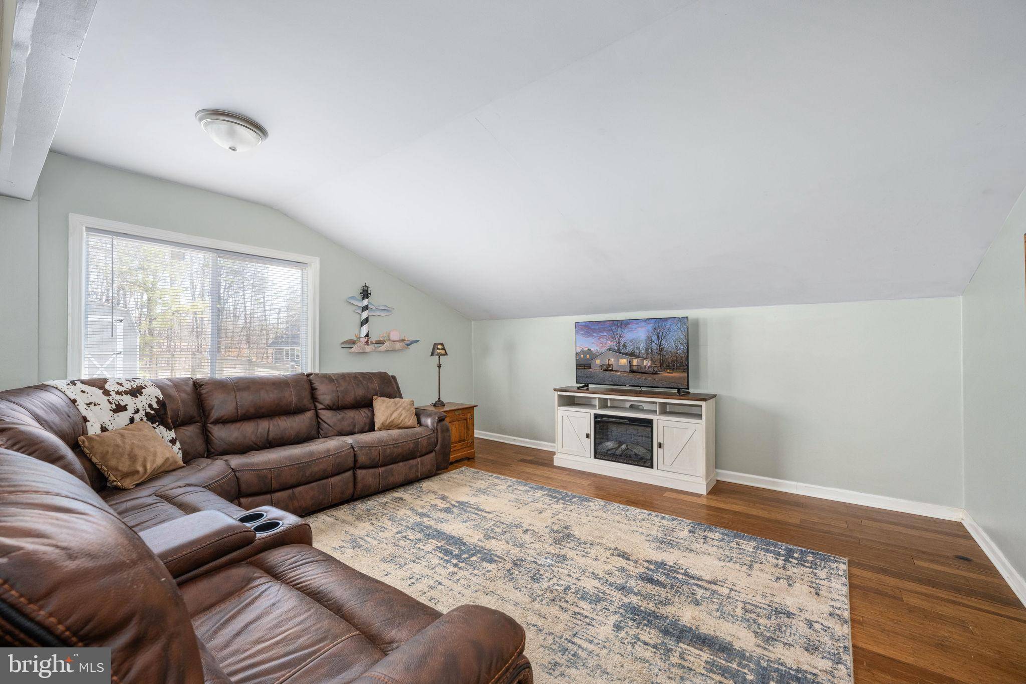 Mineral, VA 23117,15000 COMFORT LN