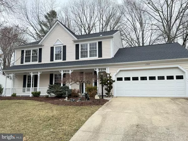 11965 HEDGES RUN DR, Woodbridge, VA 22192