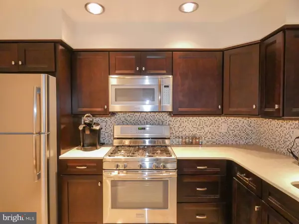 Pitman, NJ 08071,470 LOCUST AVE #2201