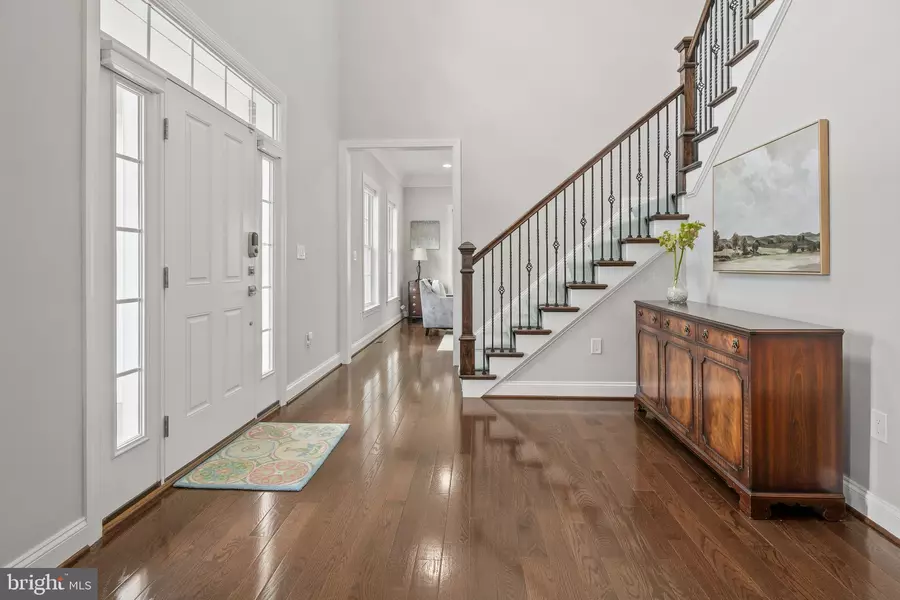 7911 FORT HUNT RD, Alexandria, VA 22308