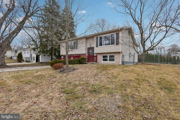 Jackson, NJ 08527,117 SUSAN DR