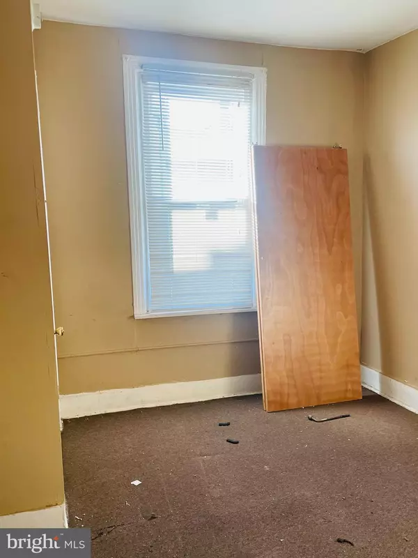 Philadelphia, PA 19132,2752 N GARNET ST