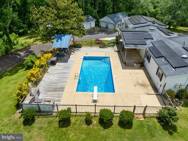1110 UPPER PINDELL RD, Lothian, MD 20711
