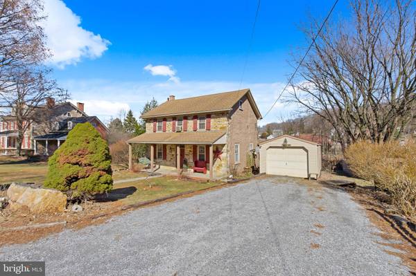 Kinzers, PA 17535,5353 STRASBURG RD