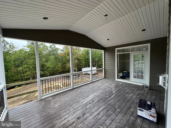 Winchester, VA 22602,125 SPLIT RIDGE LN